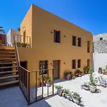 Spanish Knights Inn