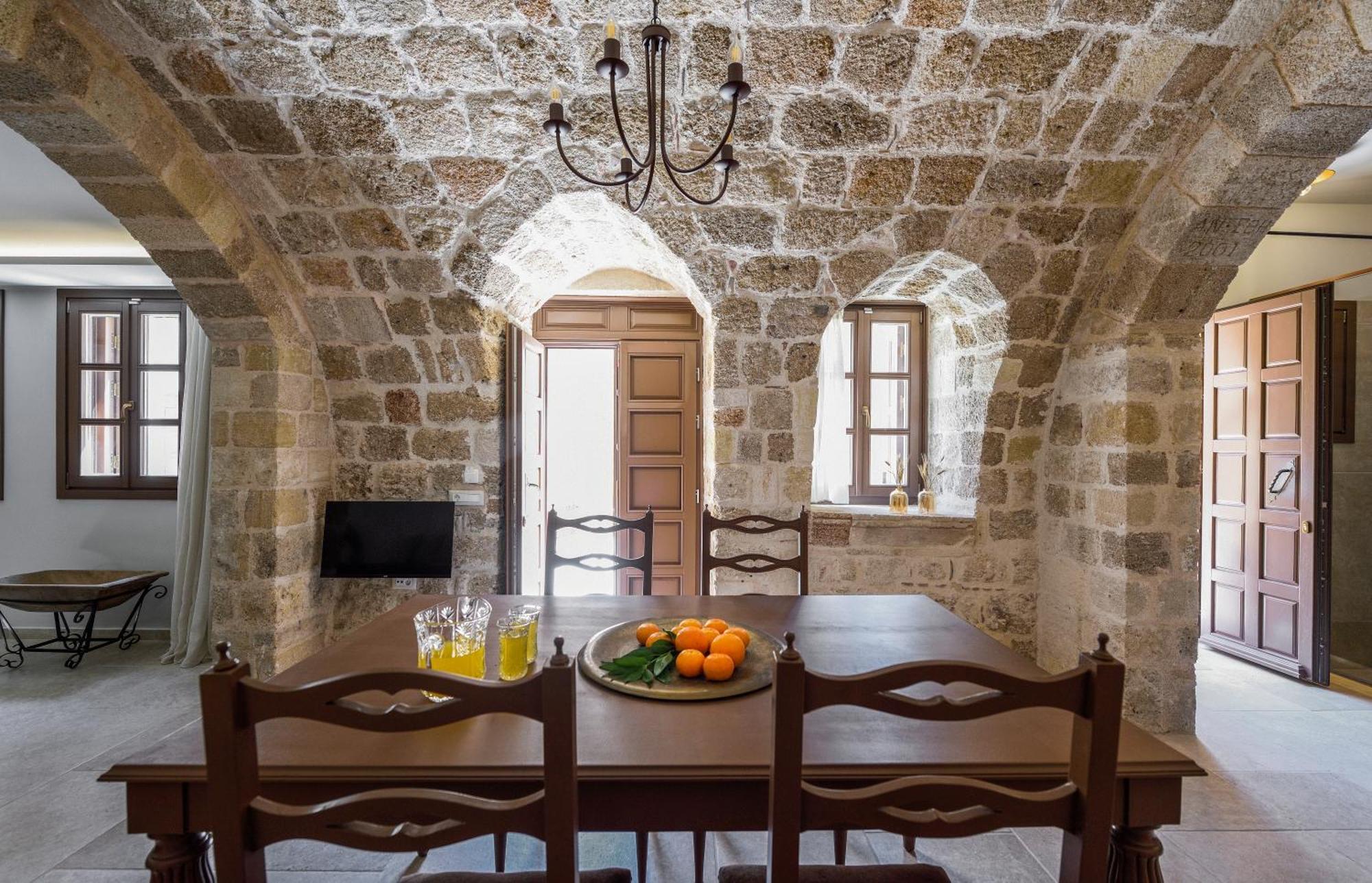 Spanish Knights Aparthotel
