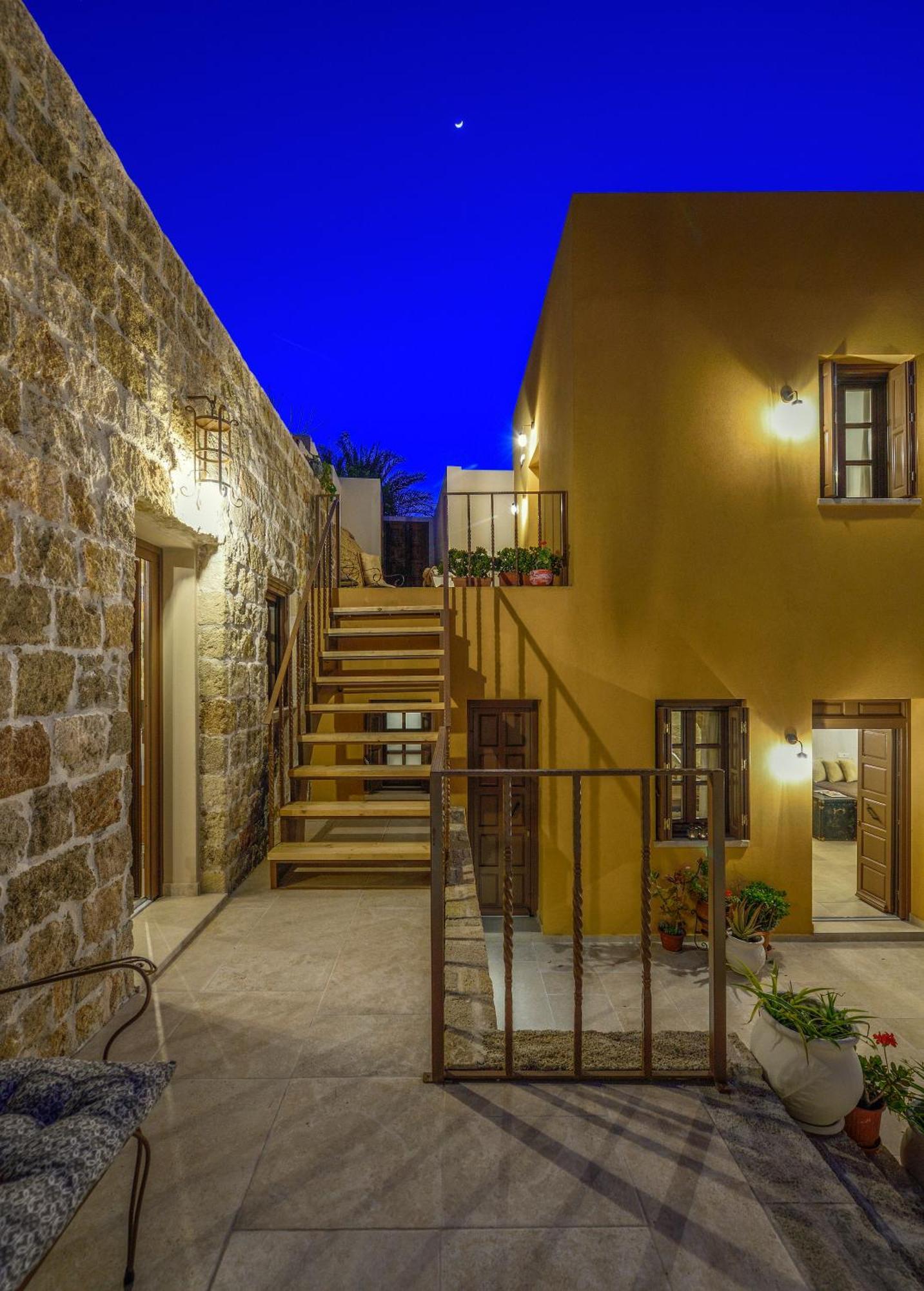 Spanish Knights Aparthotel